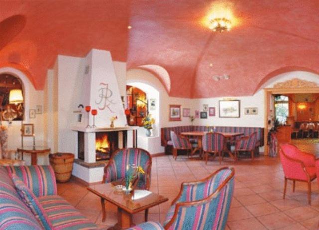 Wohlfuehlresort Und Feriengut Martinerhof Санкт Мартин ам Тененгебирге Екстериор снимка