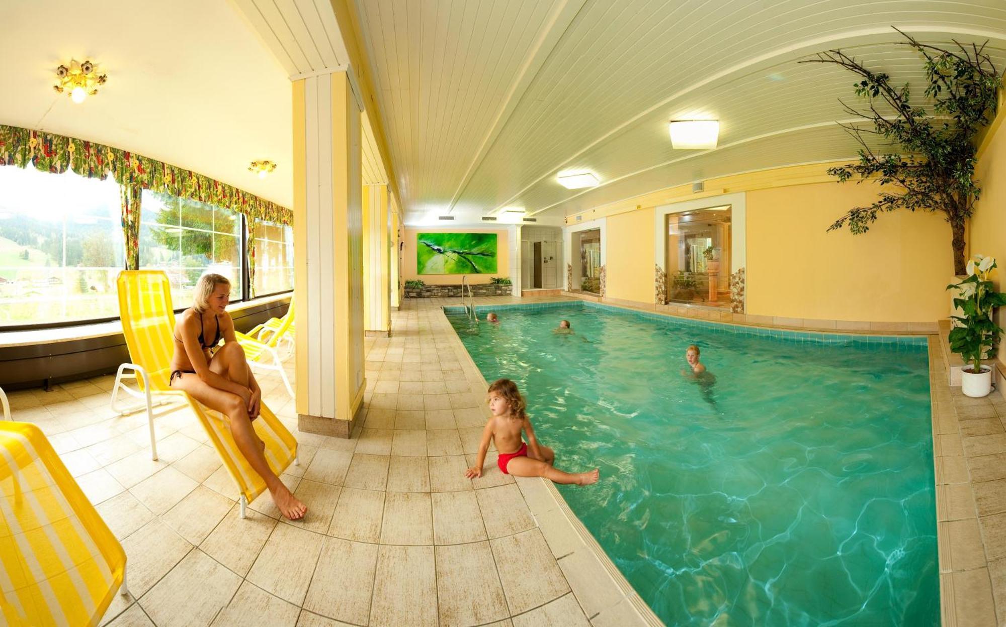 Wohlfuehlresort Und Feriengut Martinerhof Санкт Мартин ам Тененгебирге Екстериор снимка