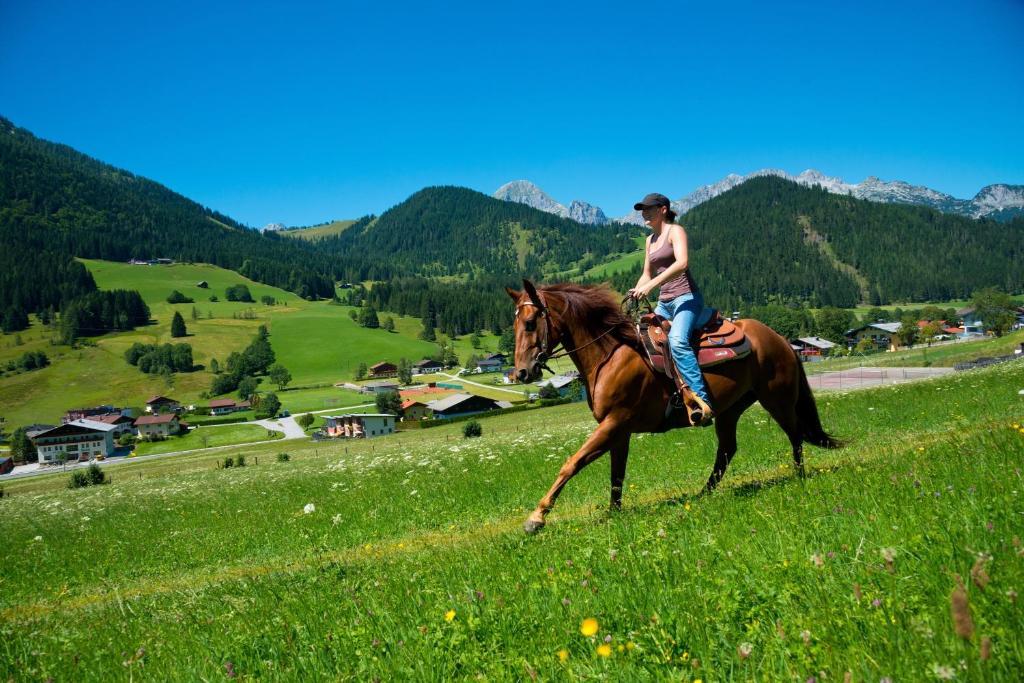 Wohlfuehlresort Und Feriengut Martinerhof Санкт Мартин ам Тененгебирге Екстериор снимка