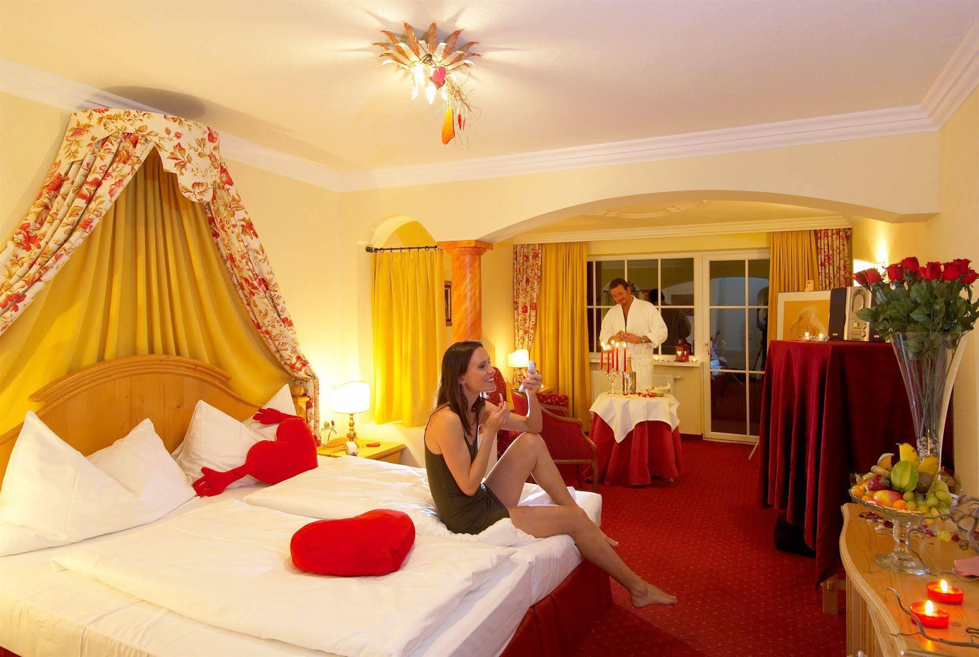 Wohlfuehlresort Und Feriengut Martinerhof Санкт Мартин ам Тененгебирге Екстериор снимка