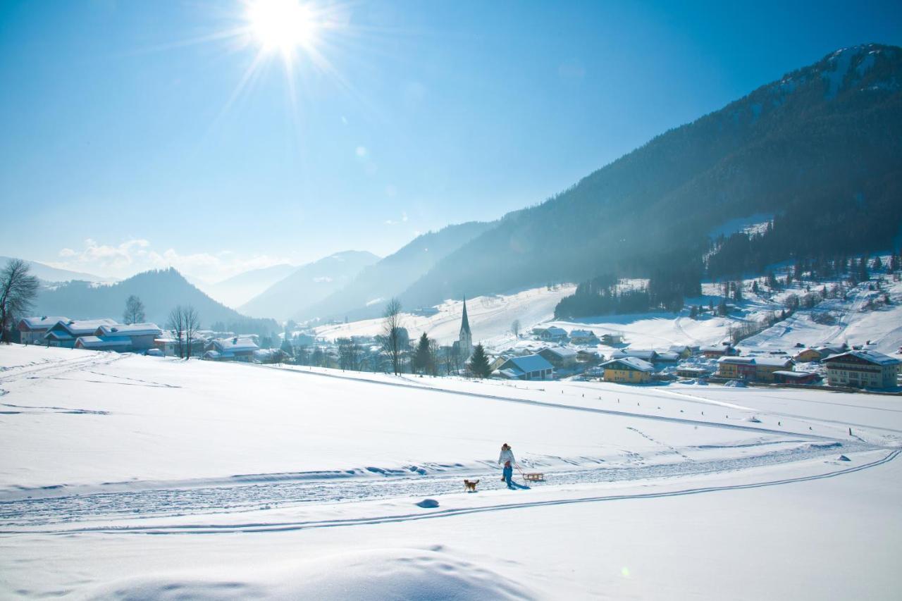 Wohlfuehlresort Und Feriengut Martinerhof Санкт Мартин ам Тененгебирге Екстериор снимка