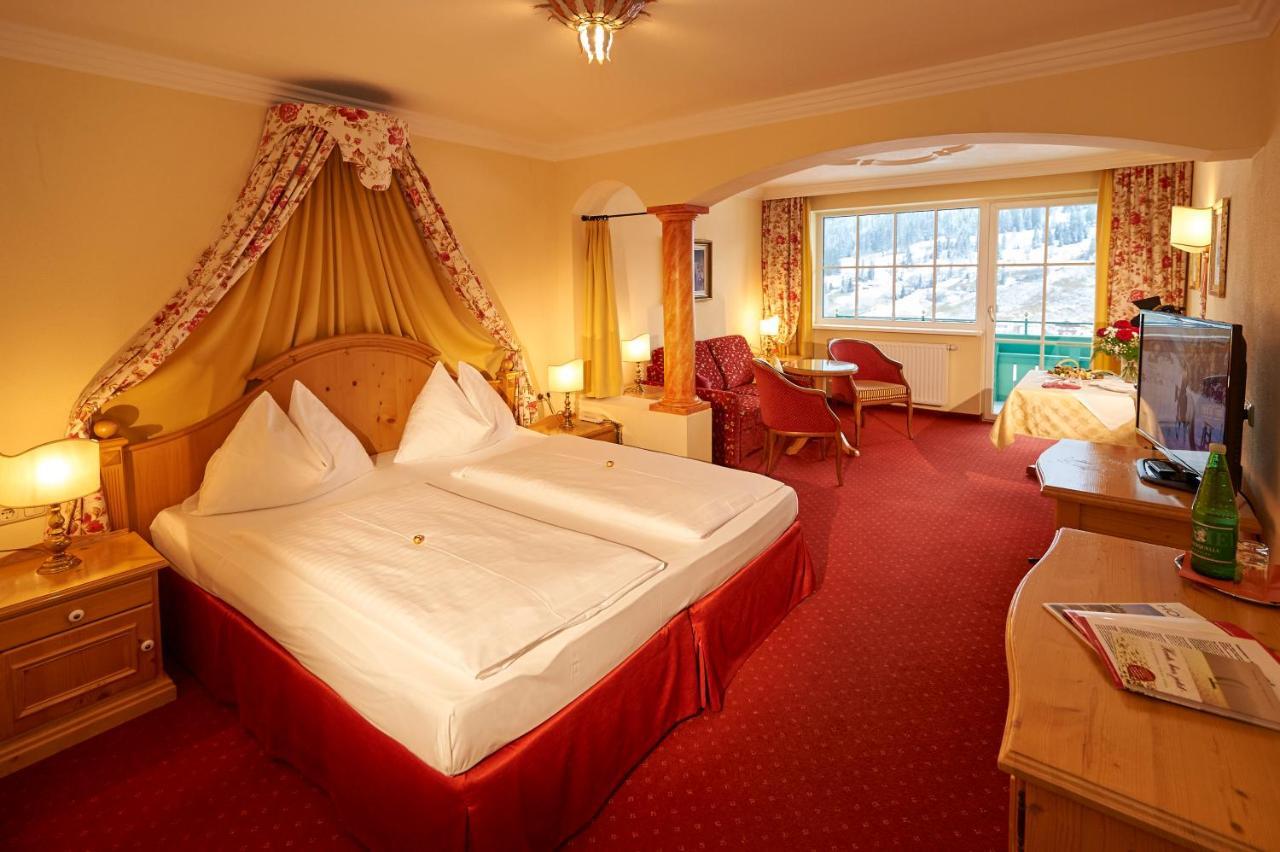 Wohlfuehlresort Und Feriengut Martinerhof Санкт Мартин ам Тененгебирге Екстериор снимка