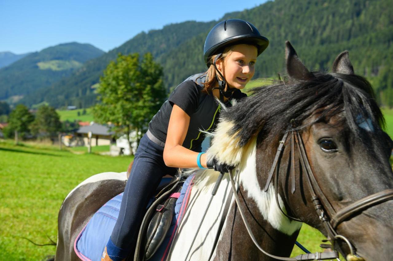 Wohlfuehlresort Und Feriengut Martinerhof Санкт Мартин ам Тененгебирге Екстериор снимка
